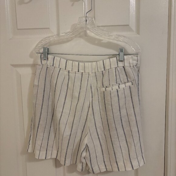 Old Navy Taylor Extra High Rise Adjustable Linen Shorts - M - Picture 2 of 6